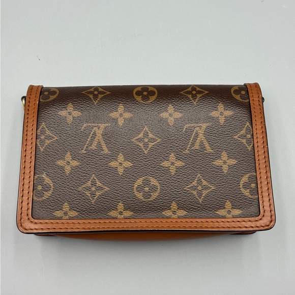 Louis Vuitton Dauphine wallet on chain reverse monogram - Picture 5 of 16